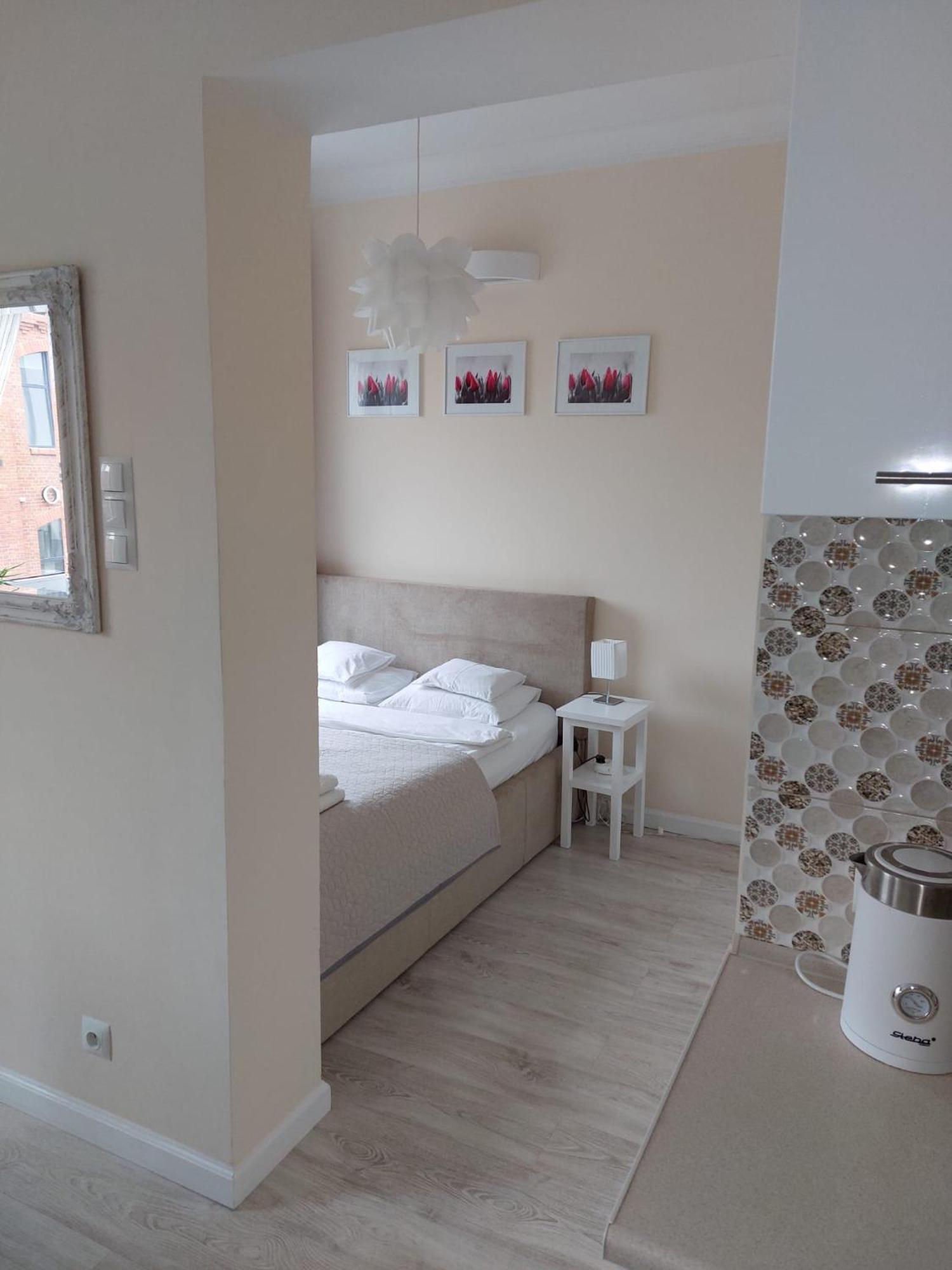 come&stay Zielona Góra Esterno foto