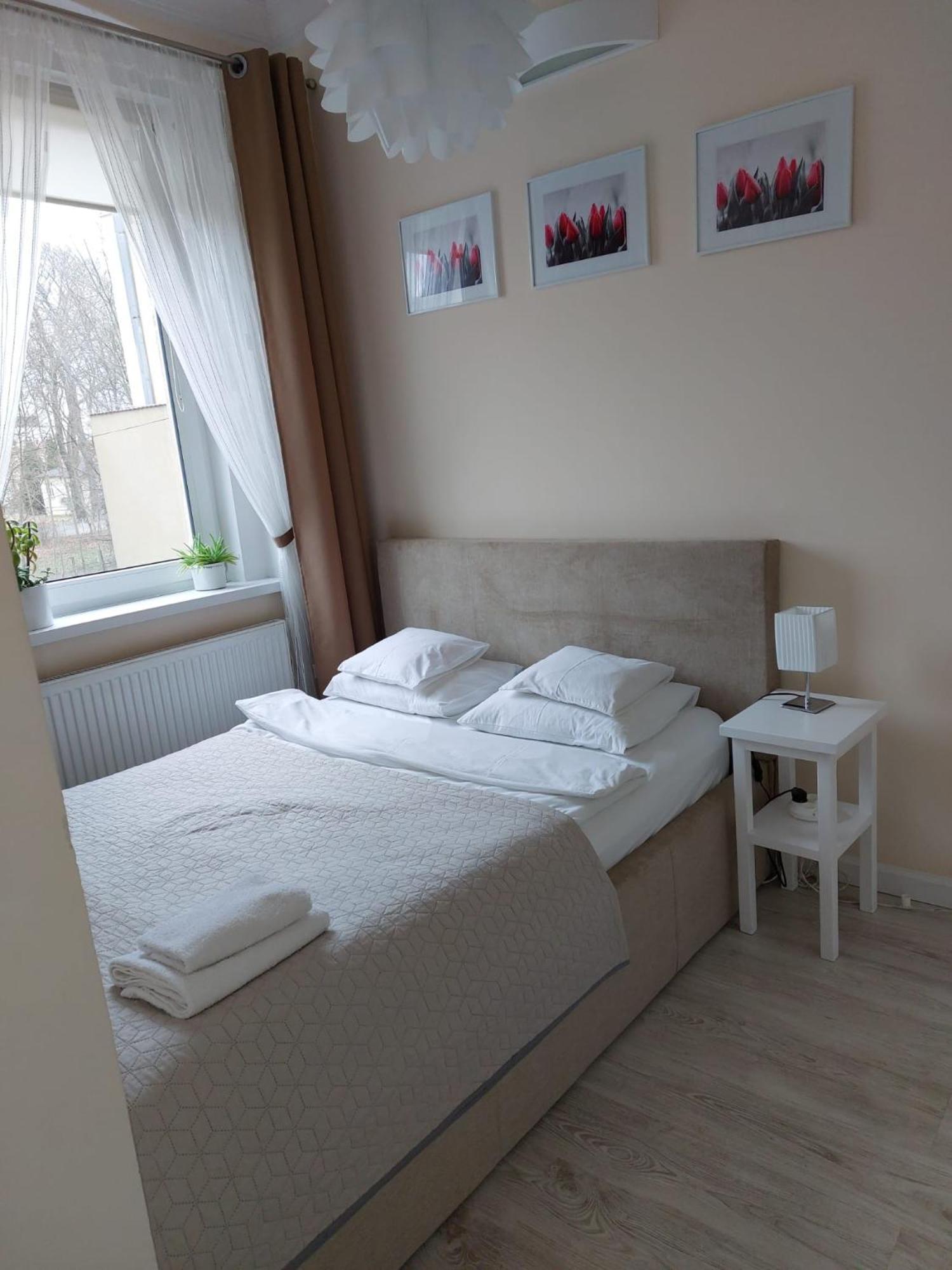 come&stay Zielona Góra Esterno foto