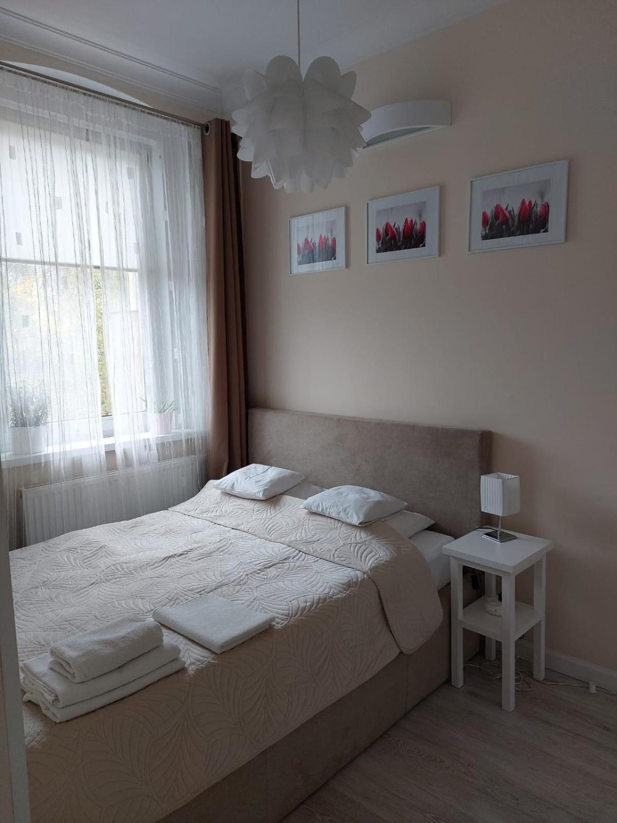 come&stay Zielona Góra Esterno foto